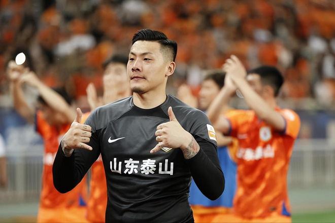 他原以为离开鲁能!加盟新东家能踢首发,结果前五轮就出场一分钟